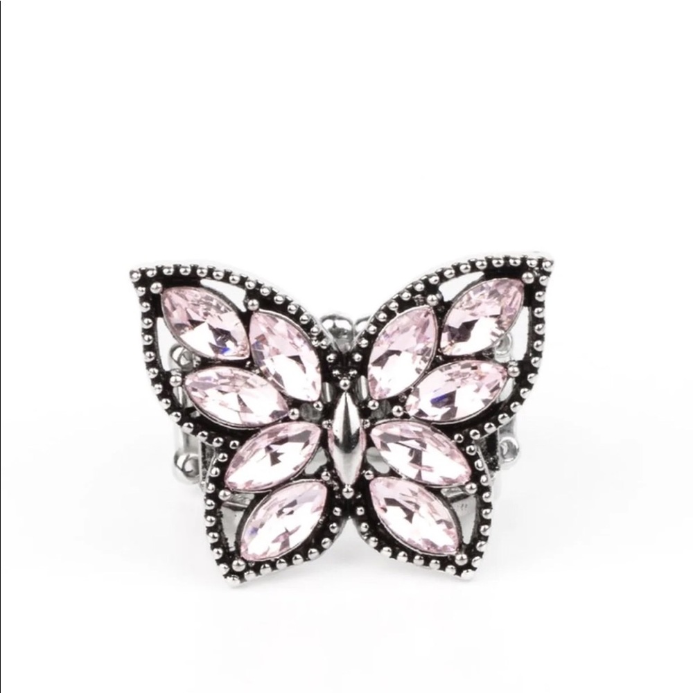 Beautiful Butterfly 🦋 Ring - Picture 4 of 4